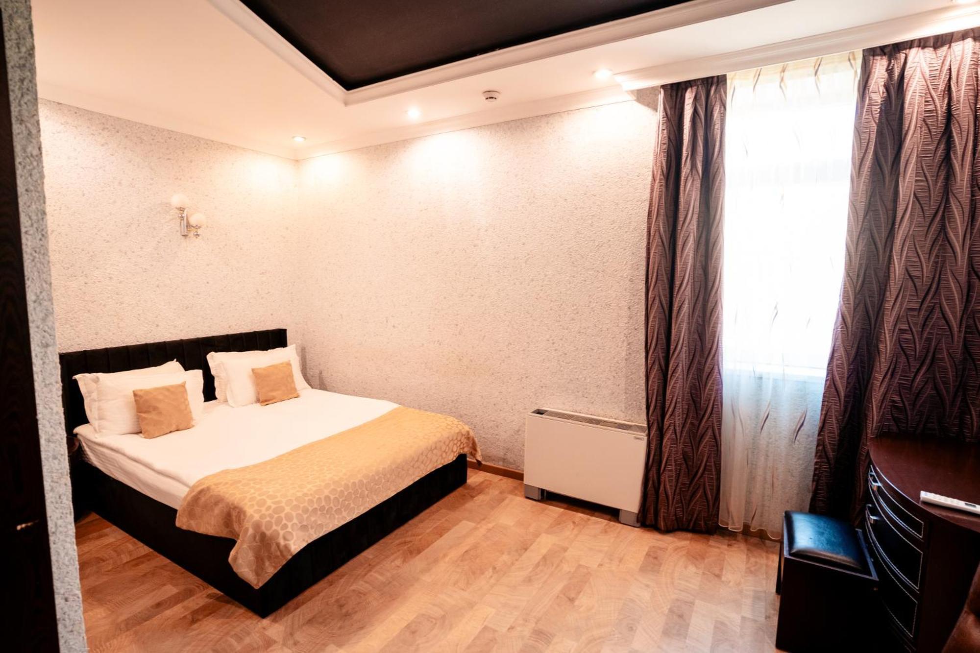 Panorama Villa Lux Hotel Bakoe Buitenkant foto